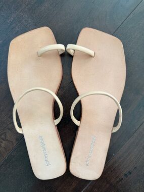 Jeffrey Campbell Cream Minimalist Square-Toe Toe-Loop Sandals